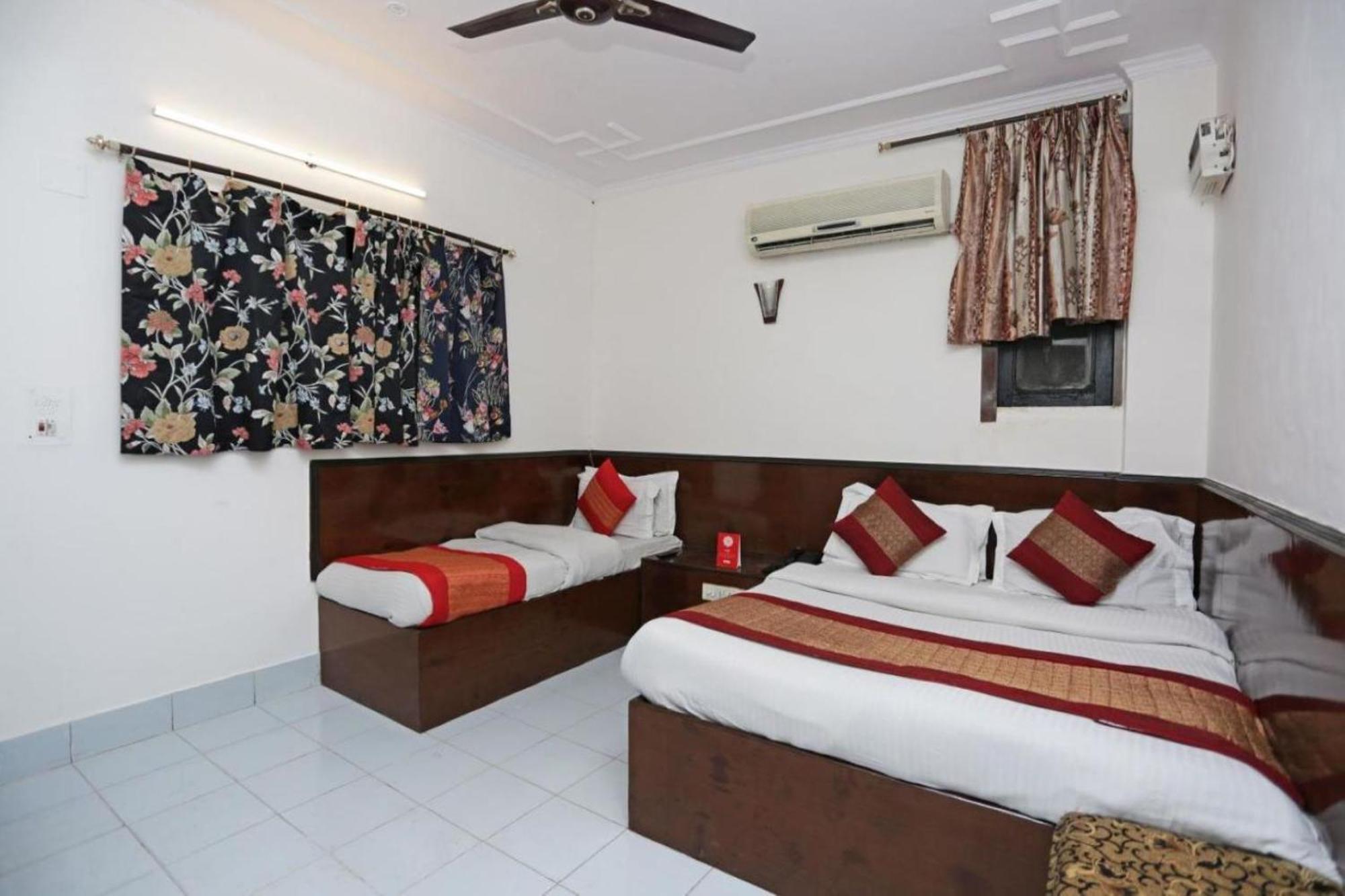 Hotel Perfect Spot- Main Bazar - Walking Metro Station New Delhi Exterior foto