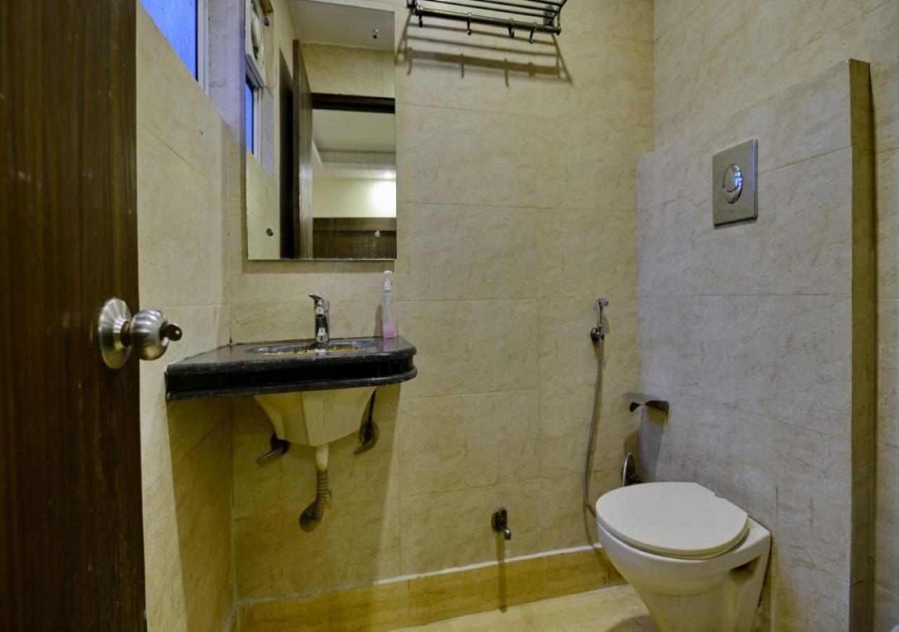 Hotel Perfect Spot- Main Bazar - Walking Metro Station New Delhi Exterior foto